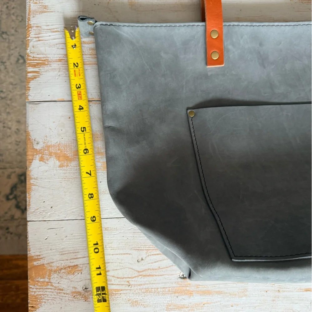 Portland Leather Goods large Storm tote NEW - Picture 5 of 6